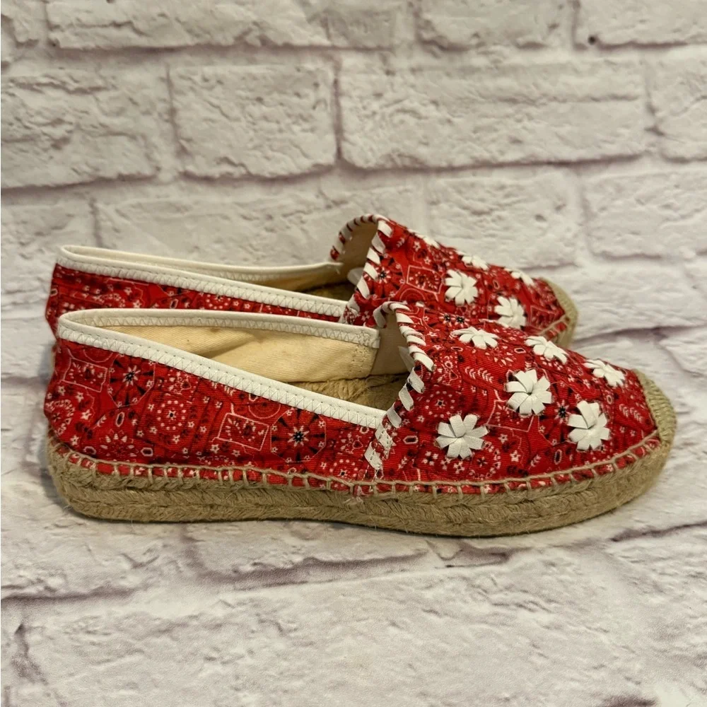 Jack Rogers Palmer Espadrilles in a red & white floral/bandana print womens 8.5